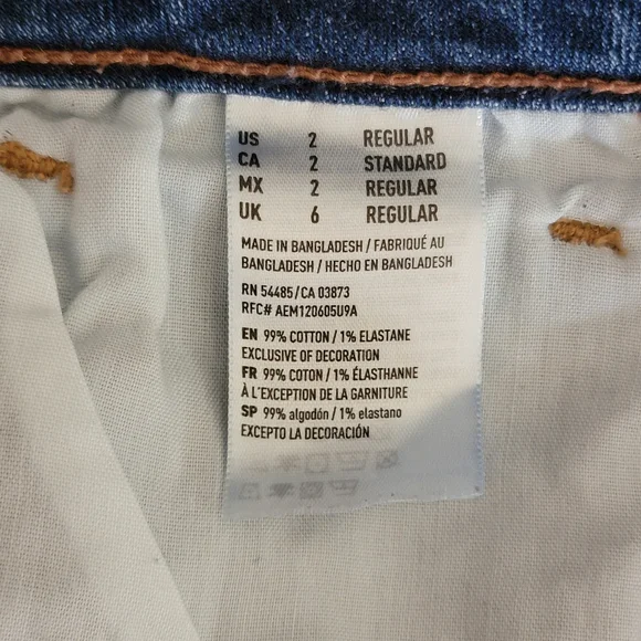 American Eagle Tomgirl Medium Wash Mid Rise Button Fly Distressed AE 2 Jeans - Picture 15 of 16